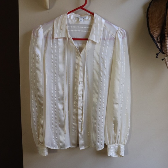 Blouse - Picture 1 of 5